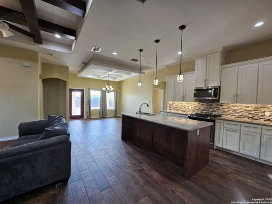 Chandelier, Interior, Kitchen, Living room, Pendant Lights, Recessed Lighting, Wood Texture Flooring