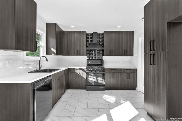 Interior, Kitchen, Marble, Recessed Lighting, Stainless Steel Appliances