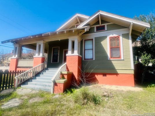 Exterior, Facade, American Craftsman