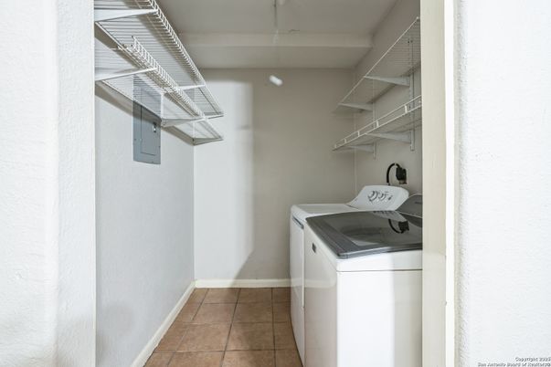 Interior, Washer
