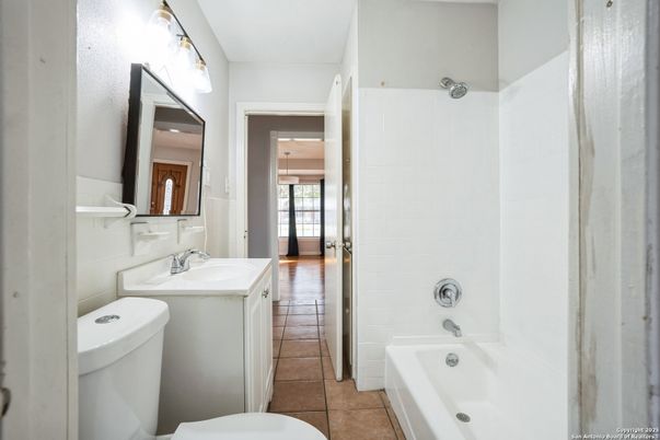 Bathroom, Interior