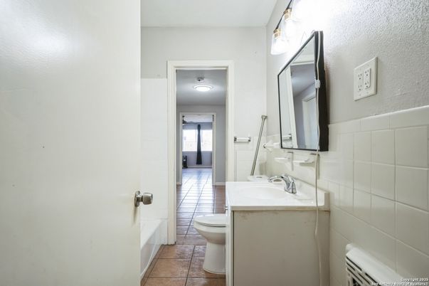 Bathroom, Interior