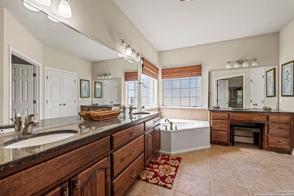 Bathroom, Dual Sink Vanities, Interior