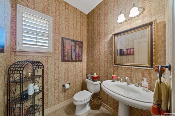 Bathroom, Interior