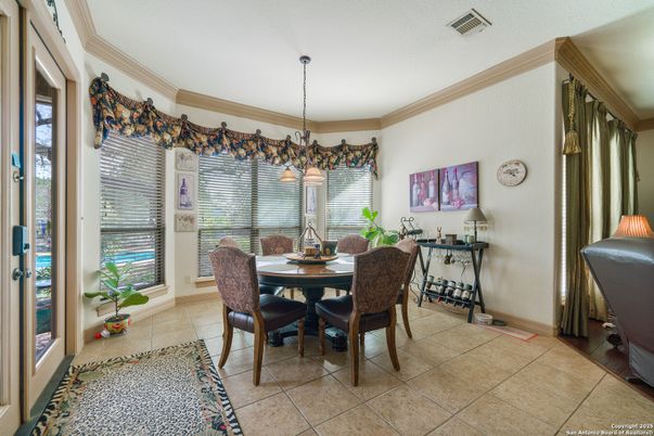 Dining room, Interior, Pendant Lights