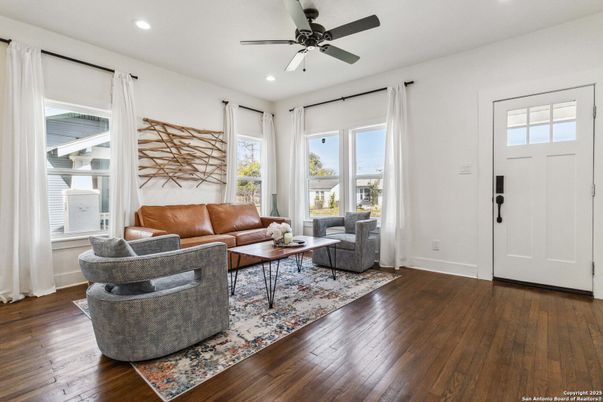 Interior, Living room, Recessed Lighting, Wood Texture Flooring