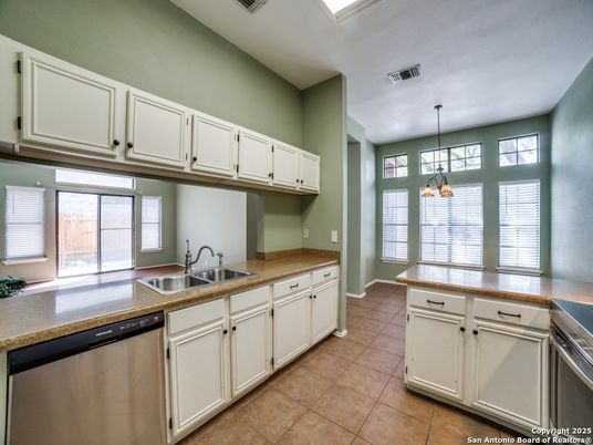 Dining room, Interior, Kitchen, Pendant Lights