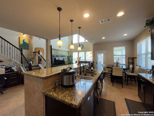 Dining room, Interior, Kitchen, Pendant Lights, Recessed Lighting