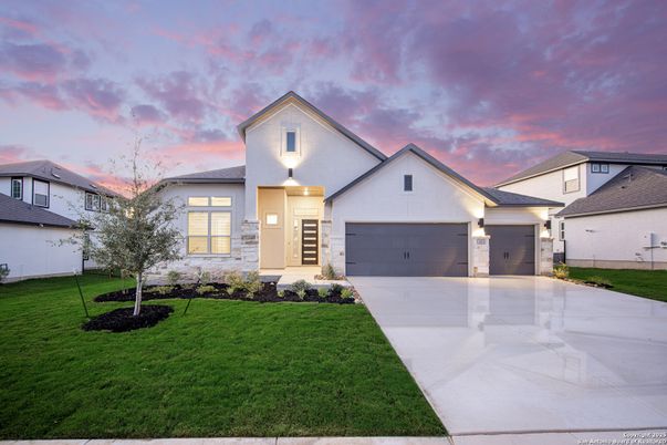 Attached, Exterior, Facade, Farmhouse