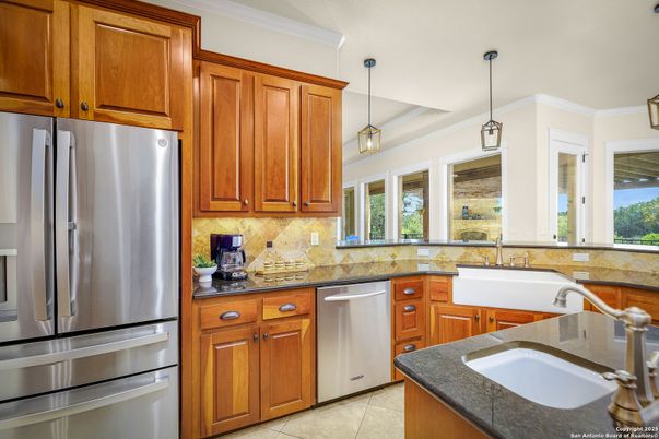 Interior, Kitchen, Pendant Lights, Stainless Steel Appliances