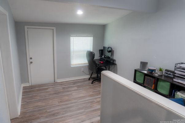 Home Office, Interior, Recessed Lighting, Wood Texture Flooring