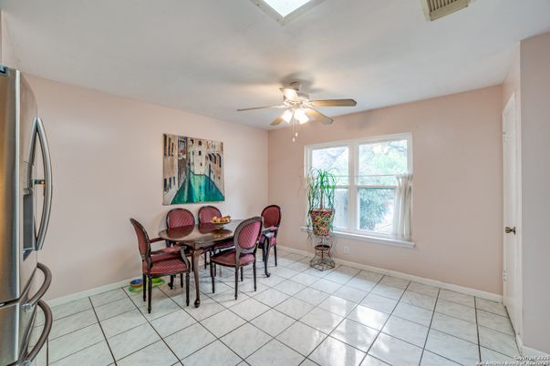 Dining room, Interior