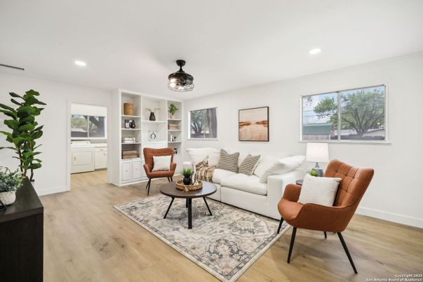 Interior, Living room, Recessed Lighting, Wood Texture Flooring