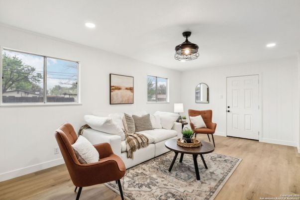 Interior, Living room, Recessed Lighting, Wood Texture Flooring