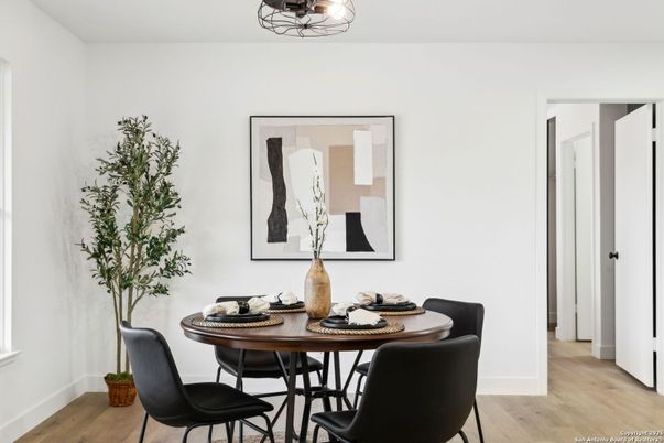 Chandelier, Dining room, Interior, Wood Texture Flooring