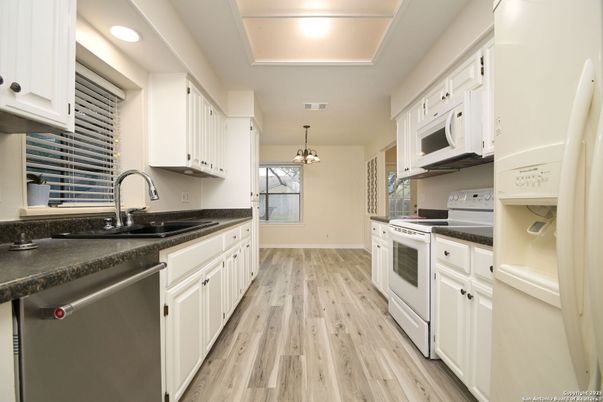 Chandelier, Interior, Kitchen, Pendant Lights, Recessed Lighting, Wood Texture Flooring