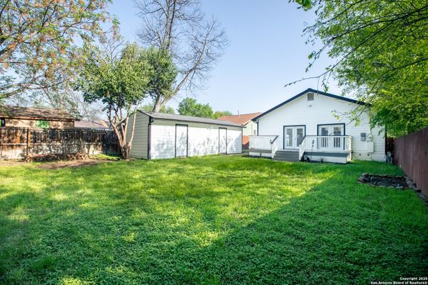 Backyard, Exterior