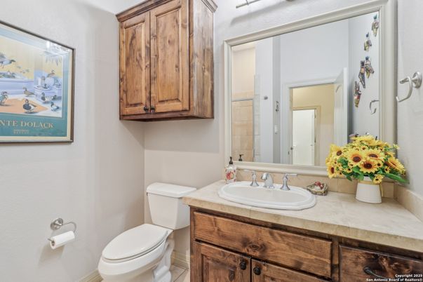 Bathroom, Interior, Tile Countertops