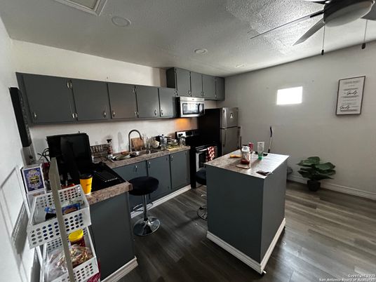Interior, Kitchen, Recessed Lighting, Wood Texture Flooring