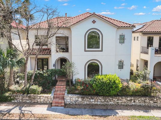 Exterior, Facade, Spanish Mediterranean