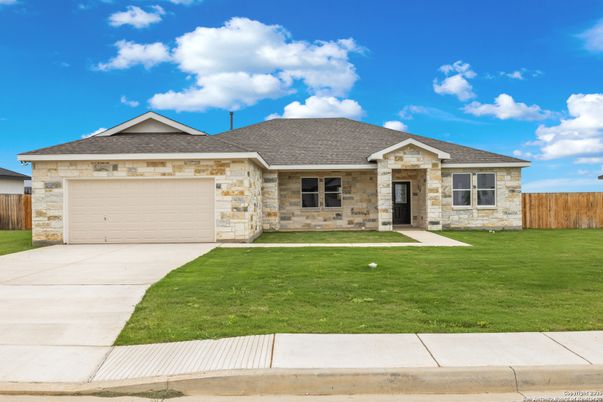 Attached, Exterior, Facade, Ranch
