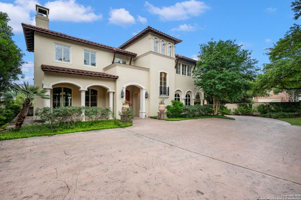 Backyard, Exterior, Facade, Mediterranean