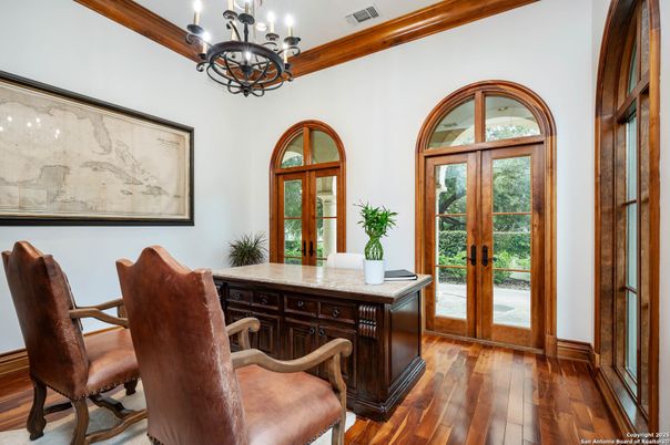 Chandelier, Interior, Wood Texture Flooring