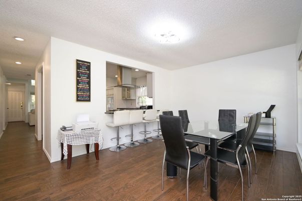 Dining room, Interior, Kitchen, Recessed Lighting, Wood Texture Flooring