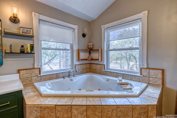 Bathroom, Interior, Tile Countertops