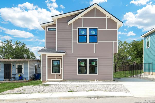Exterior, Facade, American Craftsman