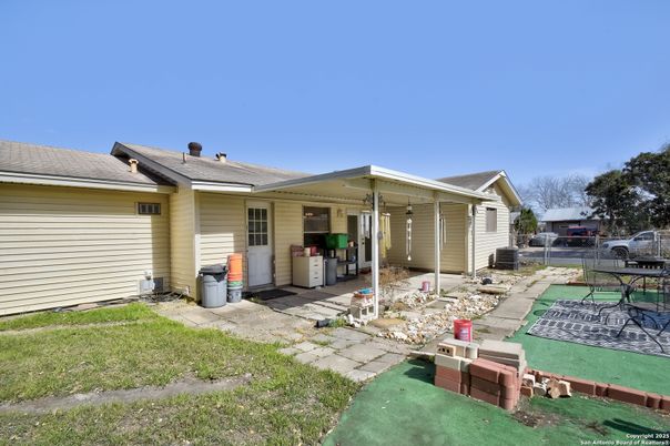 Backyard, Exterior