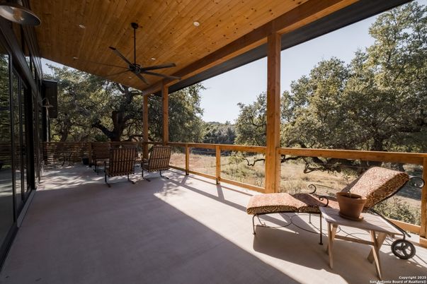 Exterior, Recessed Lighting