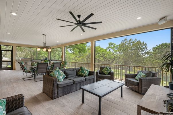 Dining room, Interior, Living room, Pendant Lights, Recessed Lighting, Wood Texture Flooring