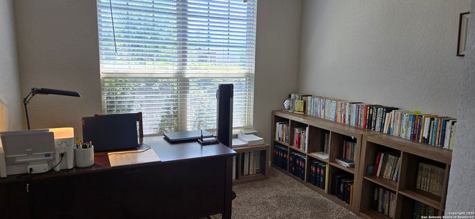 Home Office, Interior
