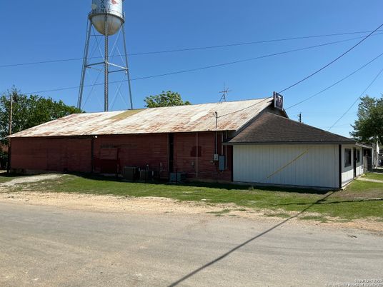 Detached Garage, Exterior