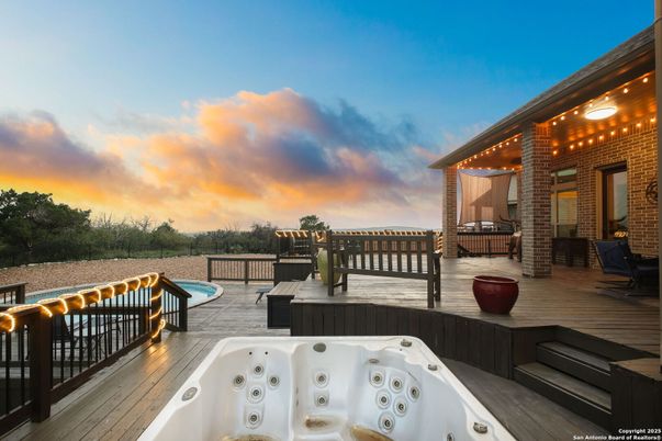 Exterior, Hot Tub, Pool