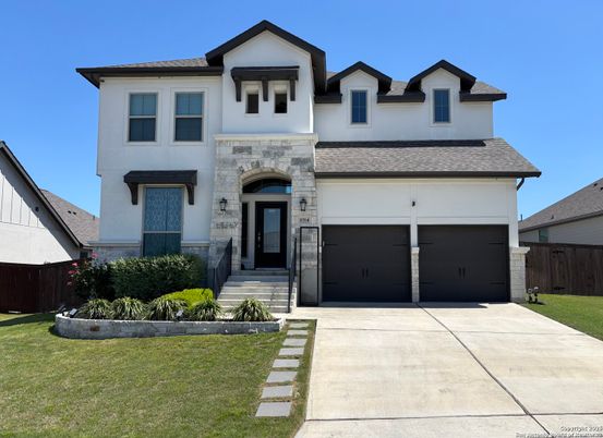 Attached, Exterior, Facade, Modern