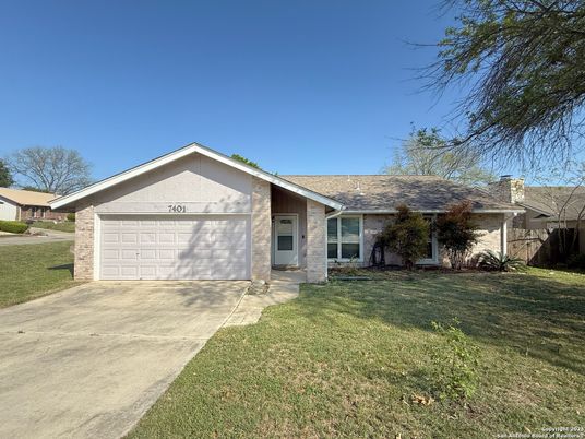 Attached, Exterior, Facade, Brick Facade, Ranch
