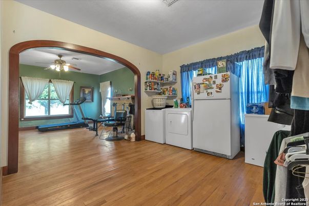 Fireplace, Interior, Washer, Wood Texture Flooring