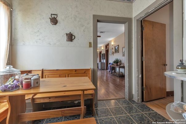 Dining room, Interior, Wood Texture Flooring