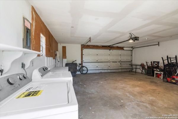 Garage, Interior, Washer