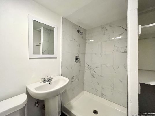 Bathroom, Interior, Marble Walls