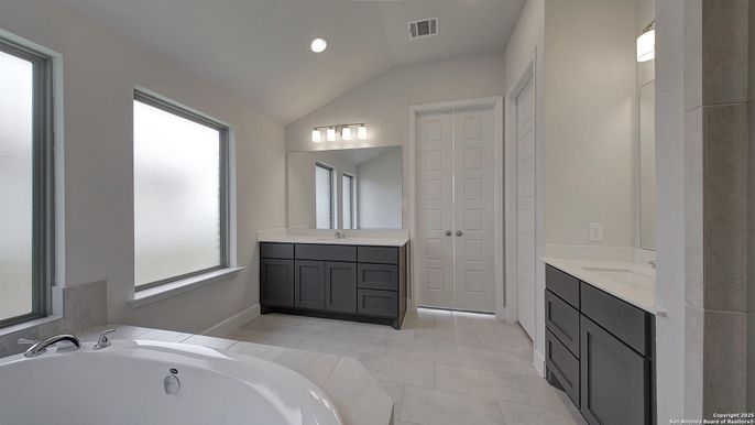 Bathroom, Dual Sink Vanities, Interior, Recessed Lighting