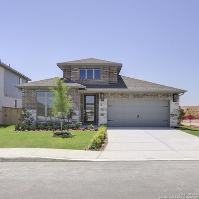 Attached, Exterior, Facade, Modern