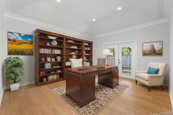 Home Office, Interior, Recessed Lighting, Wood Texture Flooring