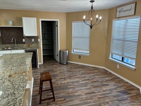 Chandelier, Empty room, Interior, Pendant Lights, Wood Texture Flooring