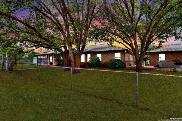 Backyard, Exterior, Facade, Brick Facade, Ranch