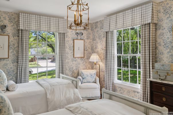 Bedroom, Interior, Pendant Lights
