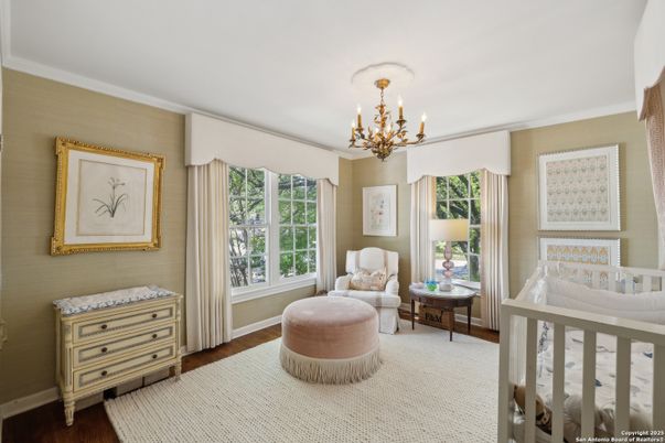 Chandelier, Interior, Wood Texture Flooring