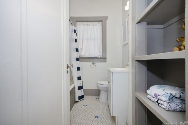 Bathroom, Interior